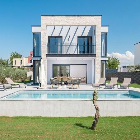 Villa Grota Porec Exterior photo