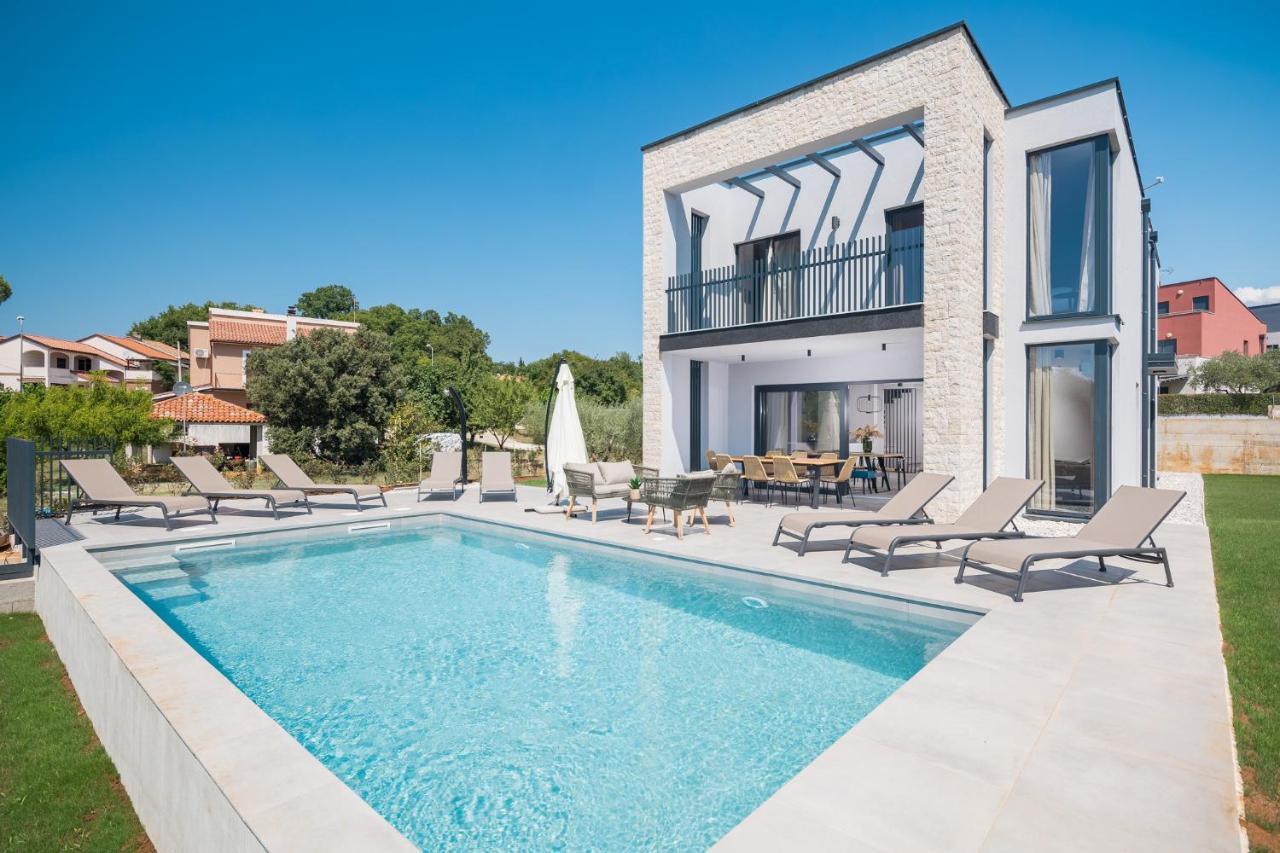 Villa Grota Porec Exterior photo