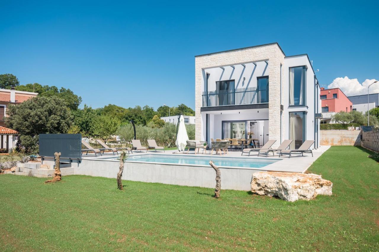 Villa Grota Porec Exterior photo