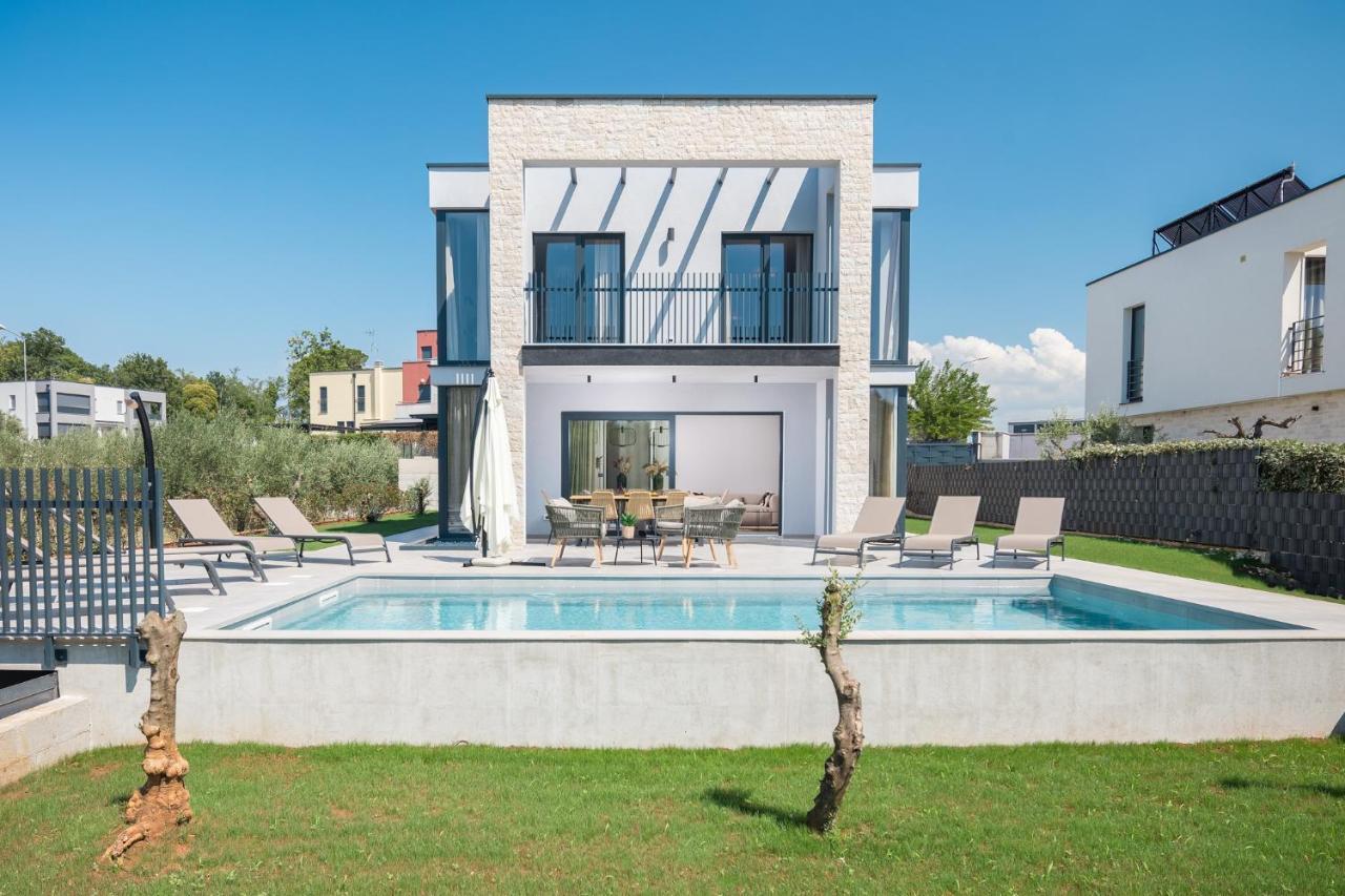 Villa Grota Porec Exterior photo